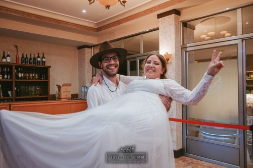 ALICIA  JOSÉ ANTONIO-197