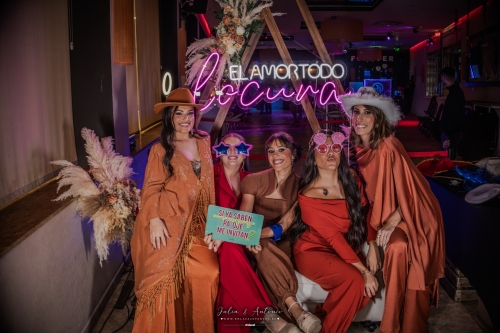 JULIAANTONIO-01